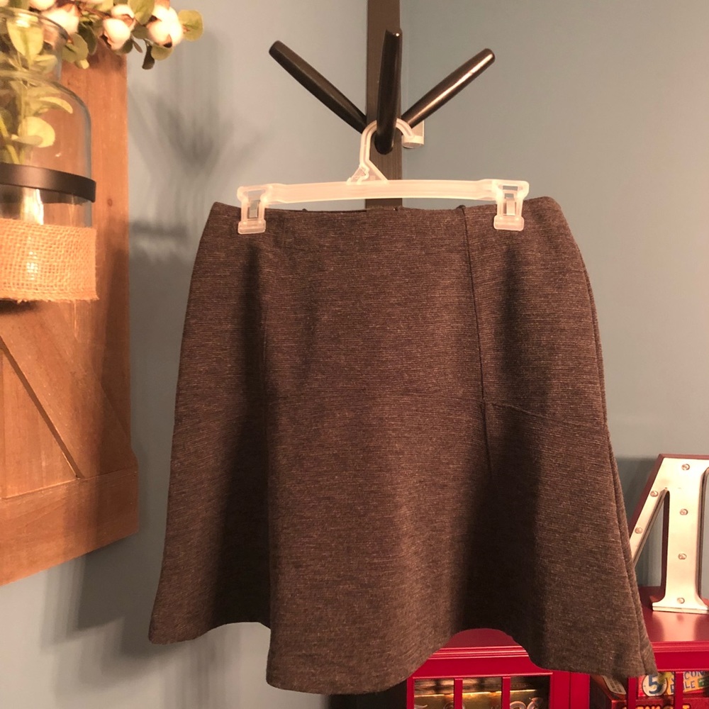 Grey LOFT skirt size 8